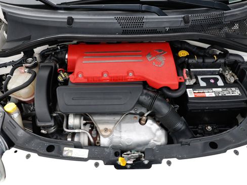 Used 2015 FIAT 500 Abarth image 23