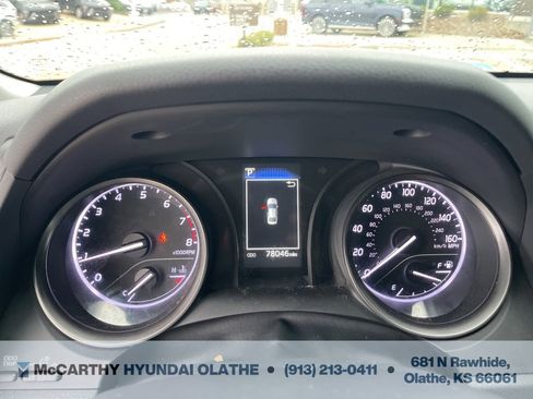 Used 2022 Toyota Camry SE image 7