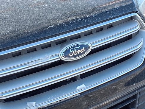 Used 2017 Ford Escape SE image 27