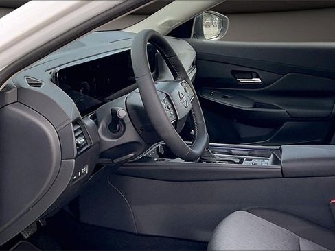 New 2026 Nissan Sentra SV w/ SV Convenience Package image 7