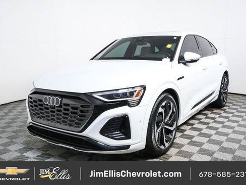 Used 2024 Audi Q8 e-tron Premium Plus w/ Premium Plus Package AWD/4WD image 34