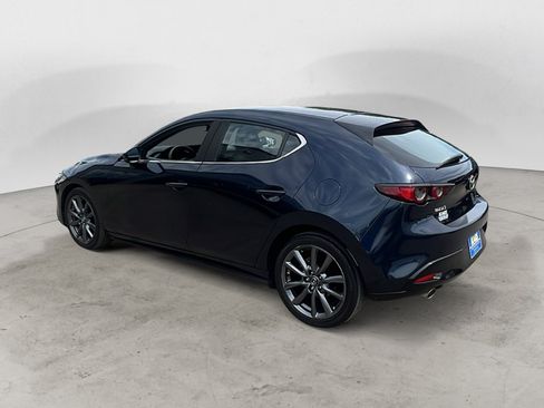 Used 2021 MAZDA MAZDA3 s FWD image 4