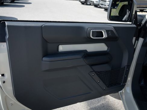 New 2026 Ford Bronco 2-Door AWD/4WD image 16