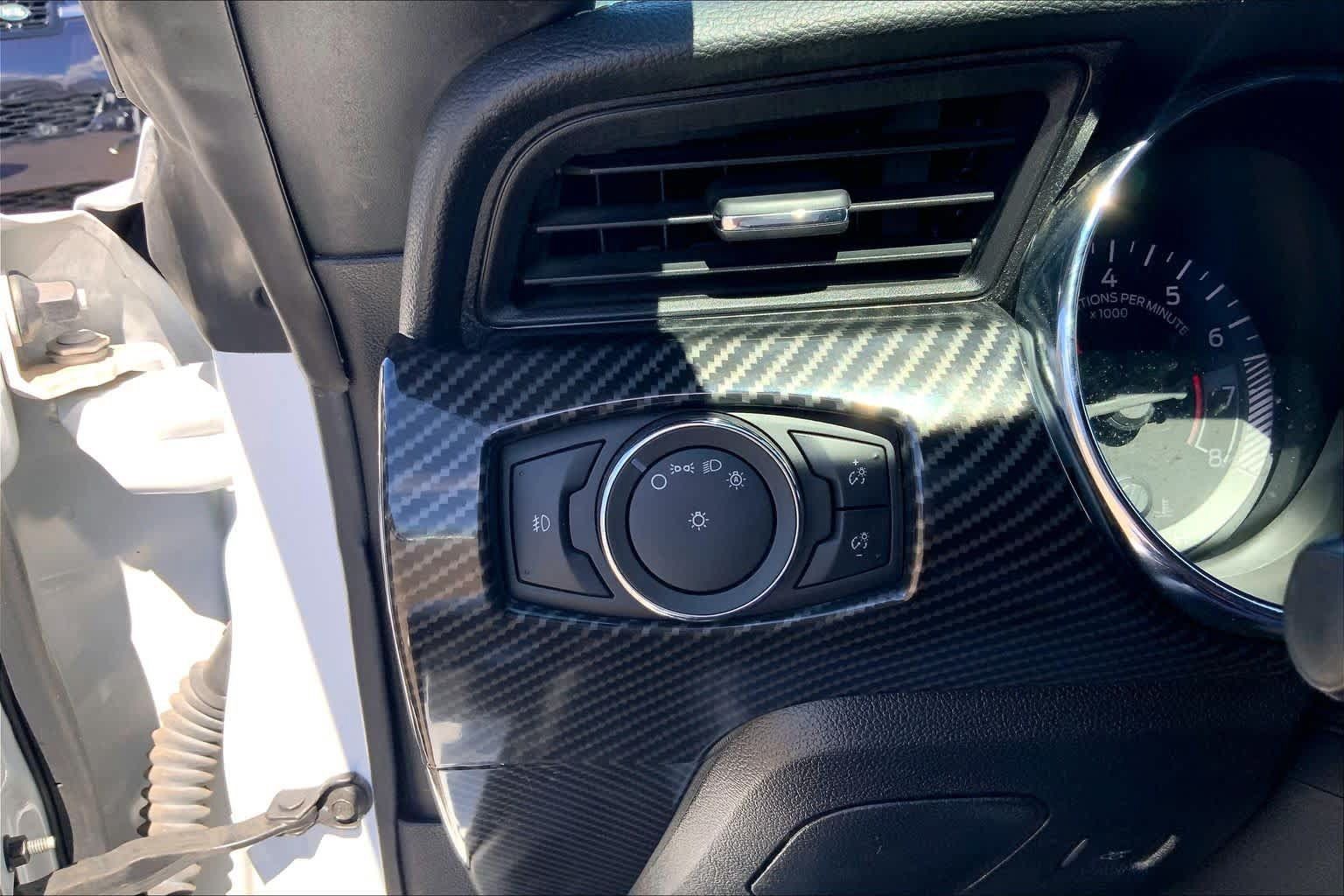 Used 2015 Ford Mustang GT Premium RWD image 31