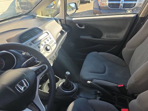Used 2012 Honda Fit image 8