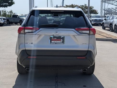 Used 2025 Toyota RAV4 XLE FWD image 7