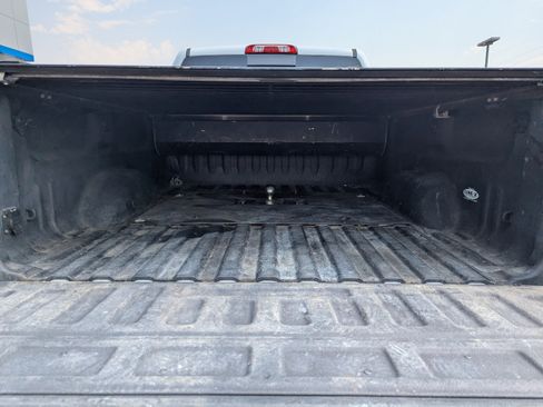 Used 2017 GMC Sierra 3500 SLT w/ Duramax Plus Package AWD/4WD image 33