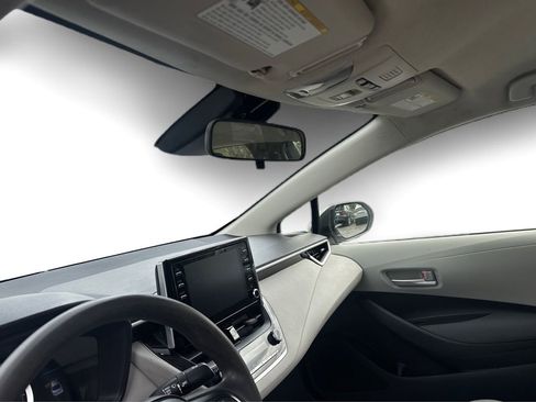 Used 2020 Toyota Corolla LE image 14