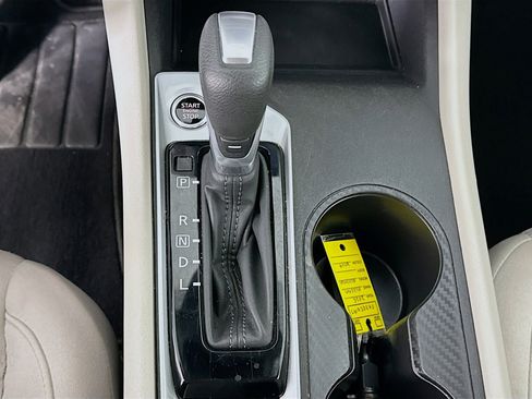 Used 2025 Nissan Altima 2.5 SV image 24