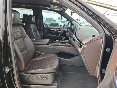 Certified 2024 Cadillac Escalade Sport Platinum image 28