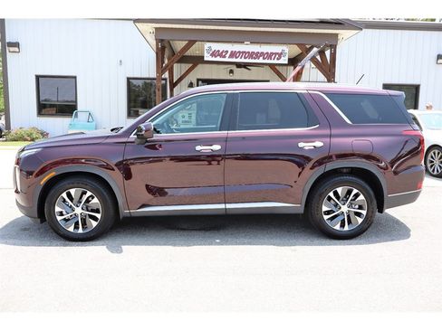Used 2021 Hyundai Palisade SEL FWD image 2