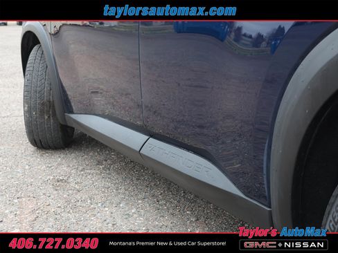 Used 2024 Nissan Pathfinder SV image 37