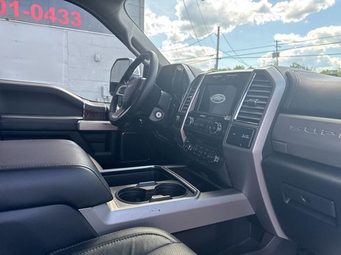 Used 2017 Ford F250 Lariat w/ Chrome Package AWD/4WD image 28