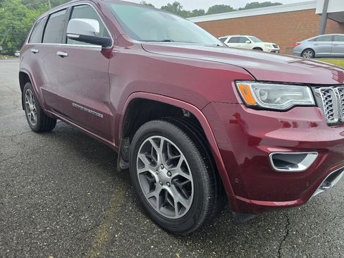 Used 2019 Jeep Grand Cherokee Overland AWD/4WD image 4