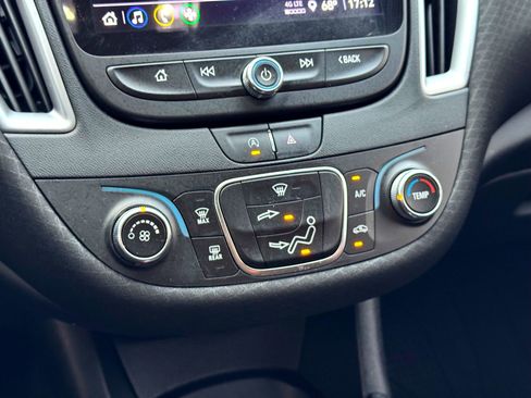 Used 2021 Chevrolet Malibu RS image 26