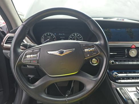 Used 2019 Genesis G90 5.0 Ultimate image 6
