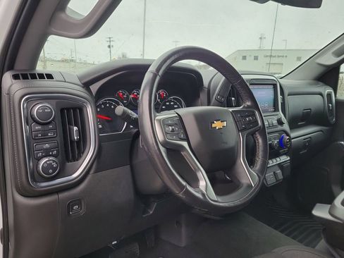 Used 2021 Chevrolet Silverado 1500 LT AWD/4WD image 20