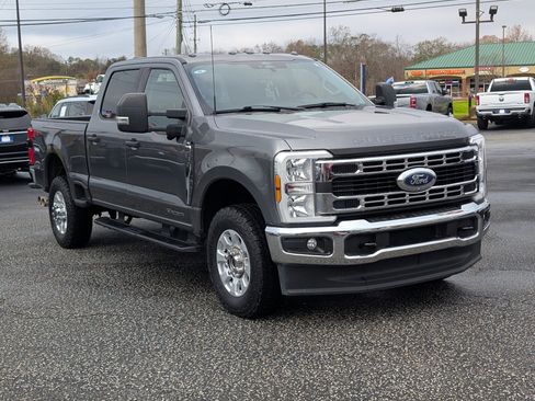 Certified 2024 Ford F350 XLT w/ 360-Degree Camera Package image 4