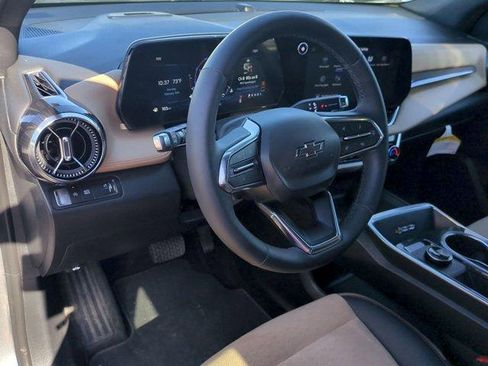 Certified 2025 Chevrolet Equinox ACTIV w/ Safety and Technology Package FWD image 10