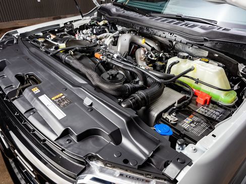 Used 2026 Ford F450 XLT w/ 360-Degree Camera Package image 32