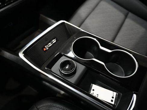 New 2026 Chevrolet Equinox LT w/ Convenience Package II image 18