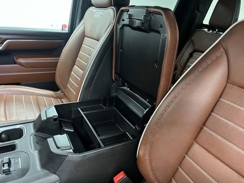 Used 2024 GMC Sierra 3500 Denali Ultimate image 24