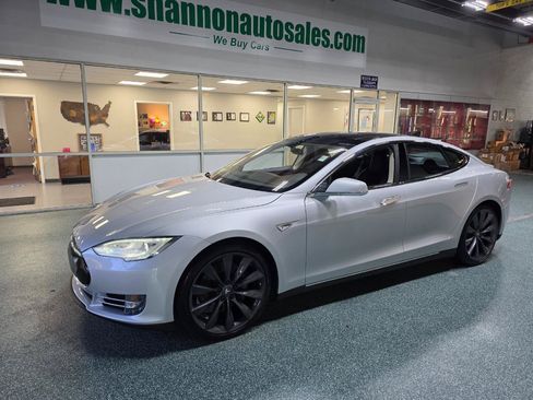 Used 2013 Tesla Model S Performance RWD image 2