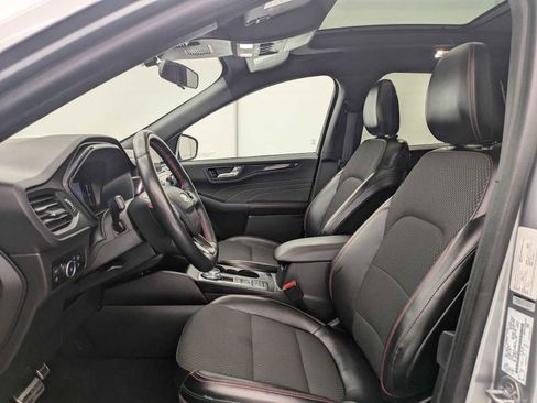 Used 2023 Ford Escape ST-Line Select AWD/4WD image 16