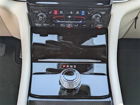 New 2025 Jeep Grand Cherokee Limited image 18