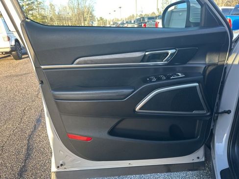 Used 2024 Kia Telluride EX X-Line image 12