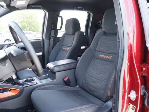 Used 2025 Nissan Frontier PRO-4X AWD/4WD image 10
