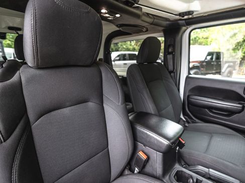 Used 2021 Jeep Wrangler Sport AWD/4WD image 24