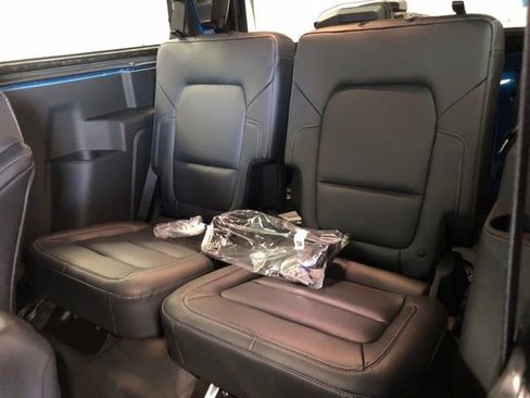 New 2025 Ford Bronco Badlands AWD/4WD image 28