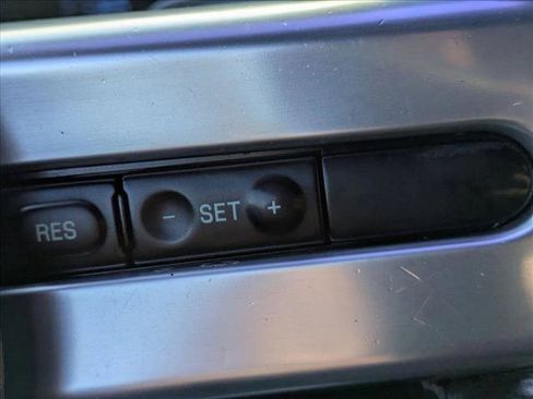 Used 2006 Ford Mustang GT Premium image 22