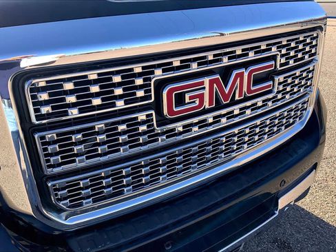 Used 2018 GMC Sierra 2500 Denali w/ Duramax Plus Package image 29