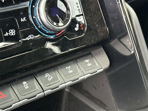 Used 2022 GMC Sierra 1500 AT4X image 14