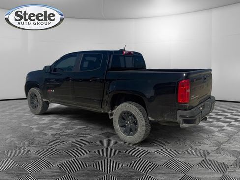 Used 2022 Chevrolet Colorado Z71 w/ Z71 Midnight Edition AWD/4WD image 3