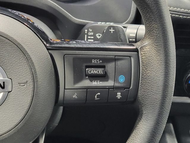 Used 2021 Nissan Rogue SV AWD/4WD image 28