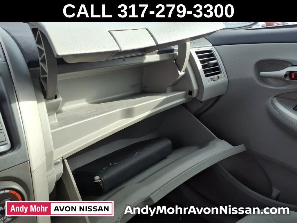 Used 2013 Toyota Corolla LE FWD image 31