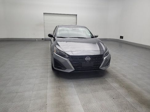 Used 2024 Nissan Altima 2.5 SV image 14