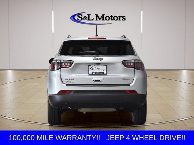 Used 2024 Jeep Compass Latitude AWD/4WD image 7