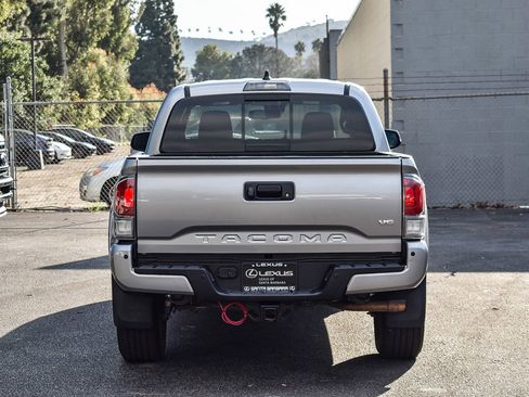 Used 2021 Toyota Tacoma TRD Sport image 6