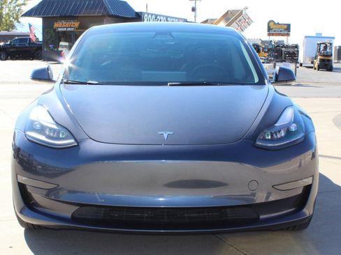 Used 2021 Tesla Model 3 Performance image 14