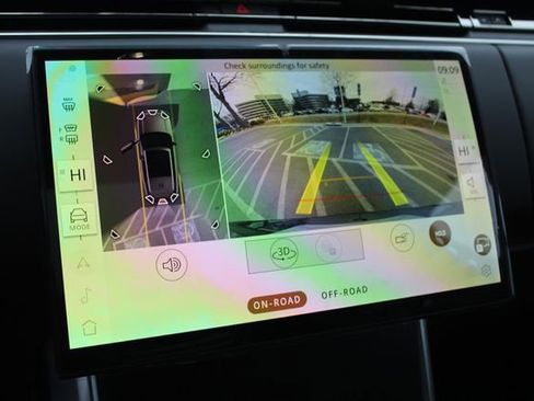 New 2026 Land Rover Range Rover Long Wheelbase SE image 19