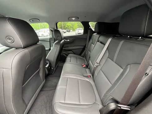Used 2024 Chevrolet Blazer LT AWD/4WD image 14