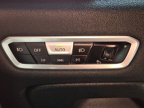 Used 2021 BMW X5 xDrive40i w/ Premium Package AWD/4WD image 26