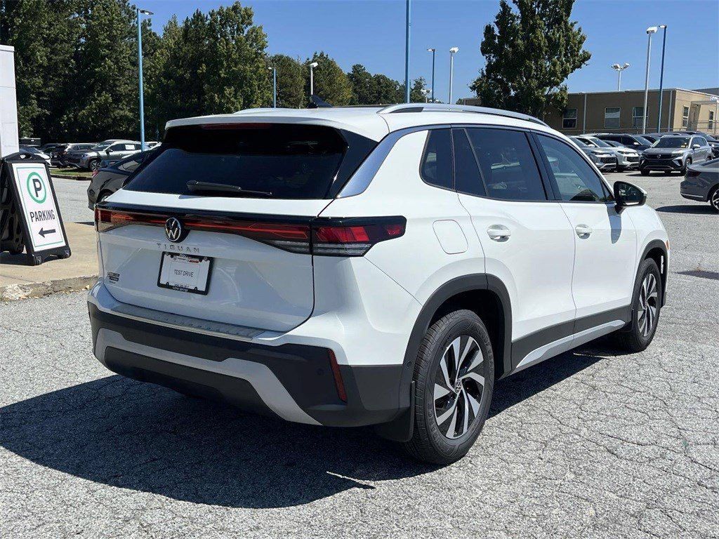 Certified 2025 Volkswagen Tiguan S FWD image 4
