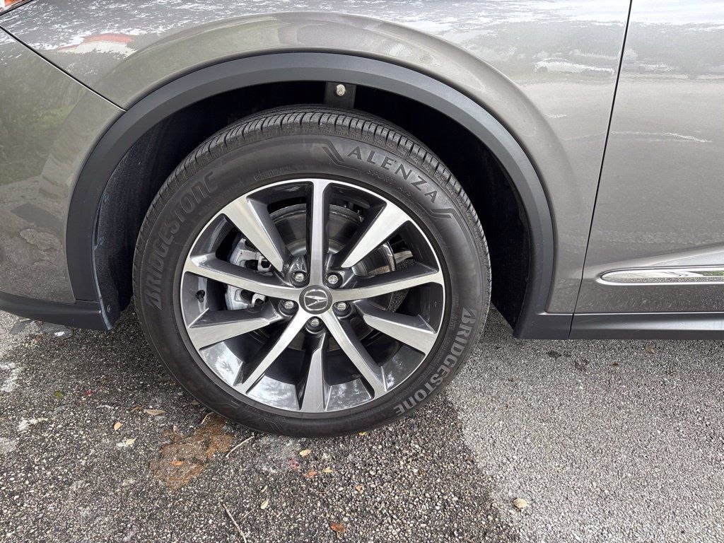 Used 2026 Acura MDX w/ Technology Package FWD image 9