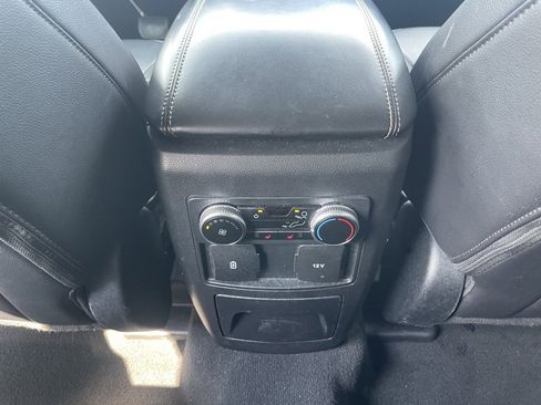 Used 2023 Ford Explorer Limited image 26