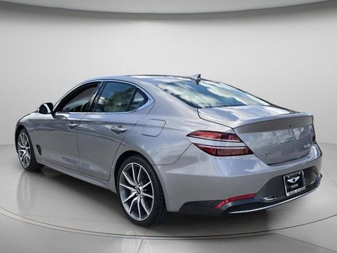 Used 2023 Genesis G70 2.0T RWD image 8